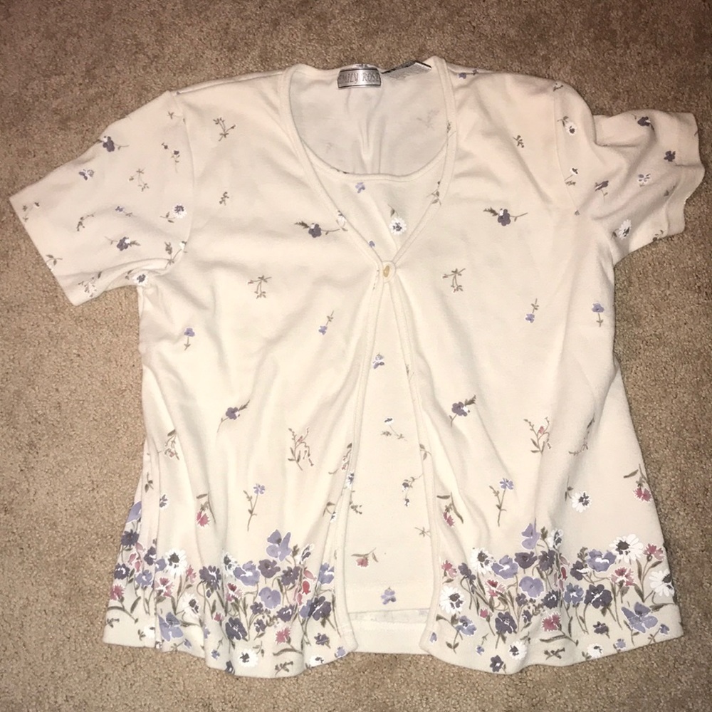 Cream short sleeve shirt